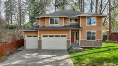 This modern & custom-built home is immaculately maintained, 2,800 sqft home on shy ½ acre in Briarwood.