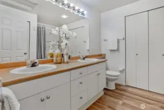 Extra closet space in this bathroom.