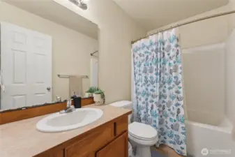 Guest bath 2n floor.