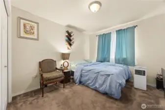 Upstairs bedroom 2