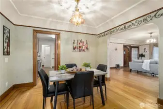 What celebrations are you planning this winter? Looks like the perfect place for centerpieces