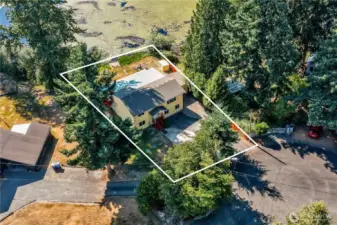 Enjoy sipping on your morning coffee while enjoying the wildlife.