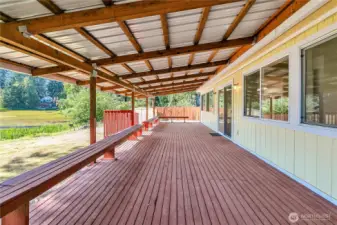 Lower deck w/built in seating.