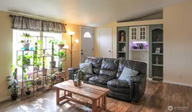 LIVING AREA WITH BUILT INS