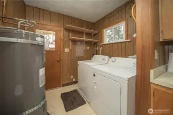302 Laundry Room