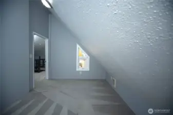 302.5 Upper Bedroom