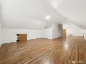 Different view of the upstairs loft