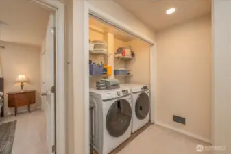 Upper-level mezzanine laundry.
