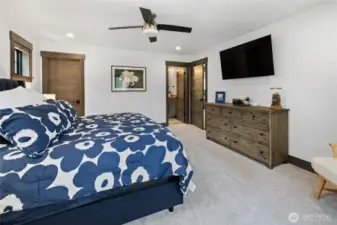 Upstairs Bedroom 3