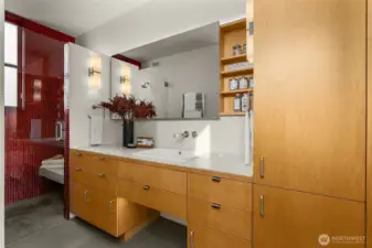 Primary bath with a splash of red