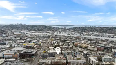 Easily head downtown via the Ballard Bridge or a number of bus lines running nearby.