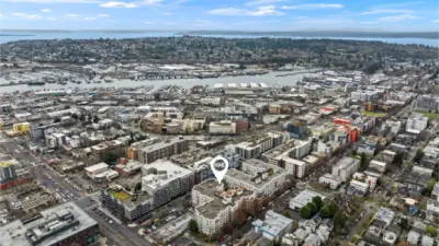 Stroll through the beloved year-round Sunday farmers market, hop on the Burke Gilman Trail, or catch sunsets at Golden Gardens - it’s all right here!