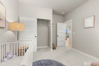 Photographs are for illustrative purposes only. Features, finishes, interior/exterior colors, landscaping and floorplan shown may vary from actual homes built