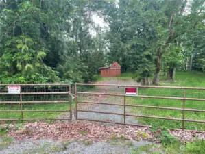 Separate gate to RV hookups and Horse Barn