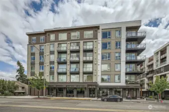 Unit 502 is one of the coveted corner units, second from the top floor with a covered large corner deck.