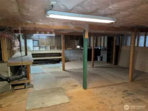 The storage & workshop area is large, well-lit, and comfortable to work on all your projects!