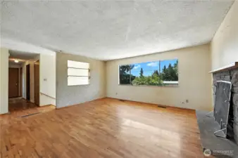 Bright living room!
