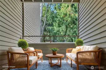 Deck, virtually staged