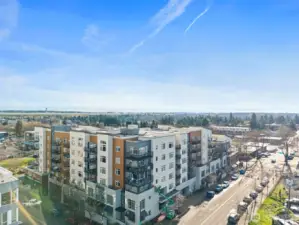 So close to restaurants, bars, shops and more.