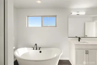 Primary bath - Free standing soaking tub