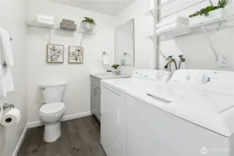Combo 1/2 bathroom and utility room! Washer/dryer stay!