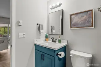 1/2 bath and laundry room