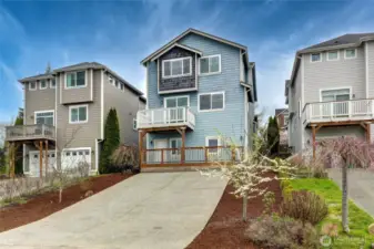 Plenty of driveway parking