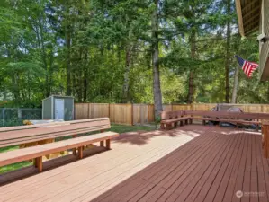 Big deck with built in seating.