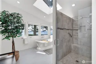 Primary spa-like en-suite!