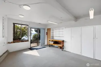 Bonus/Hobby room - lower level...with VIEWS and Deck!