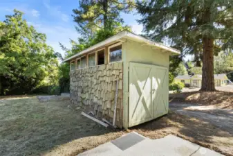 Shed in yard