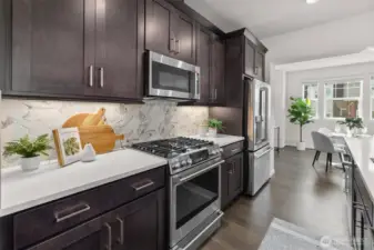 Open layout connecting the kitchen and dining area