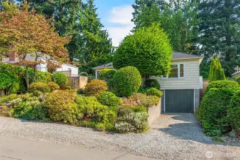 Home has one car garage.