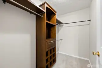 Main Bedroom Walk-in Closet