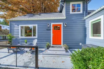 The updated patio extend your living space outdoors, ideal for morning coffee, weekend barbecues, or quiet evenings under the trees.