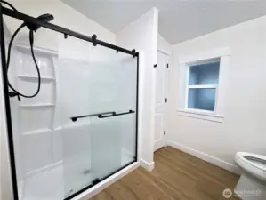 Brand new walk in shower, shower head, cylinder, shower door, everything has been replaced!