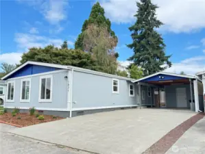 Looks great from the street, lots of space for parking.