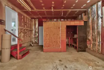 Built-in workshop space!