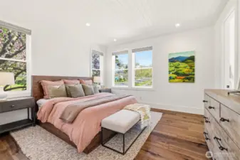 Light-filled primary suite retreat