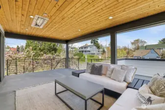 Year-round rooftop living with skyline views