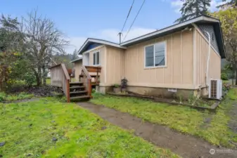 Back deck new and heat pump