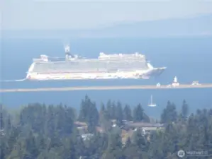 Ships passing by