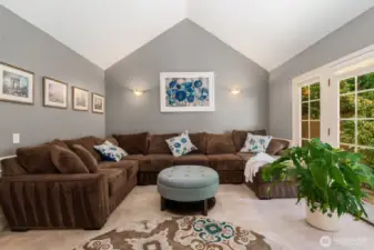 ...tons of natural light...