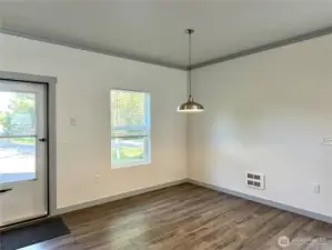 Large Dining Room and Stylish New Finishes throughout.