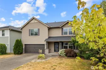 Beautiful 4 bedroom 2.5 bath 2525 sq ft home