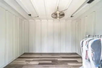 10 x 12 wood building interior