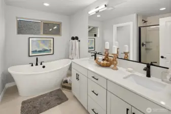 Primary bath w/ Soaking Tub.