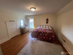 Upstairs bedroom 1