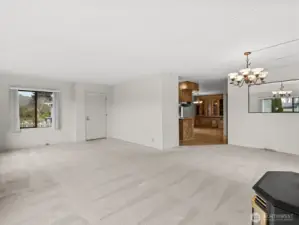 The open floorplan is great for entertaining.