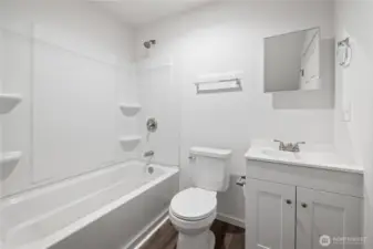 Upstairs Unit Full Bath